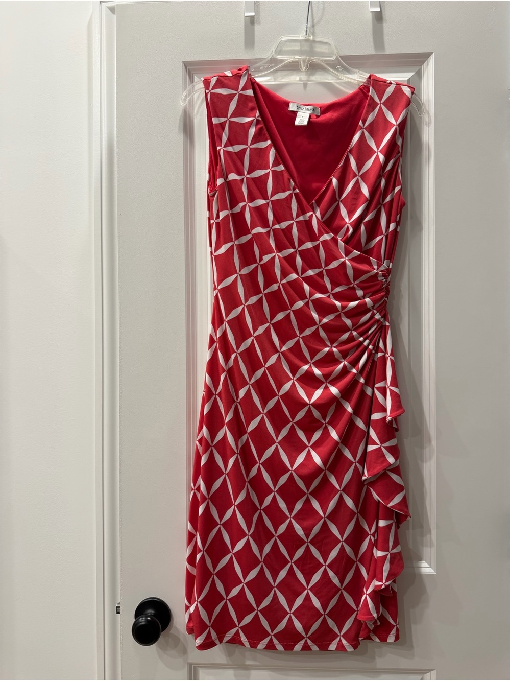 White House Black Market Red and White Geometric Dress